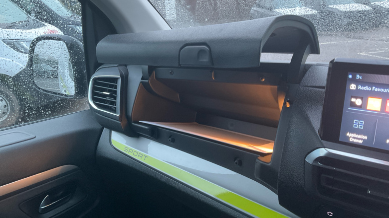 Peugeot Expert L1 Diesel Special Edition 2.0 BlueHDi 180 Sport Van EAT8